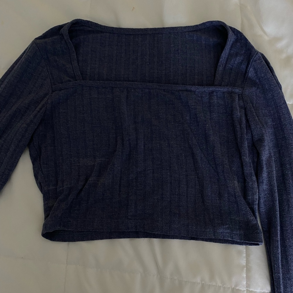 Navy blue long sleeve crop top